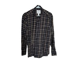 St John’s Bay Brown Long Sleeve Button Down Shirt Large